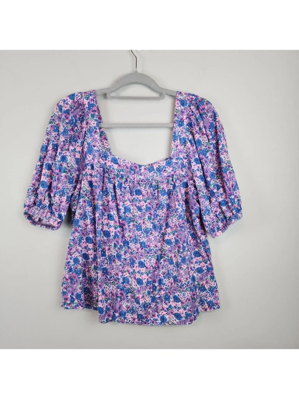 Vineyard Vines Seersucker Square Neck sz M  Floral Puff Sleeve Cotton Blouse